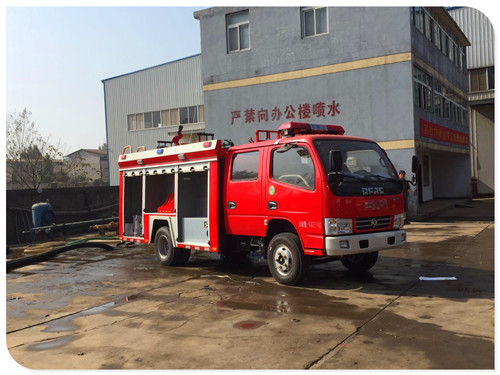 東風2.7噸水罐消防車 微信圖片_20171127100952.jpg