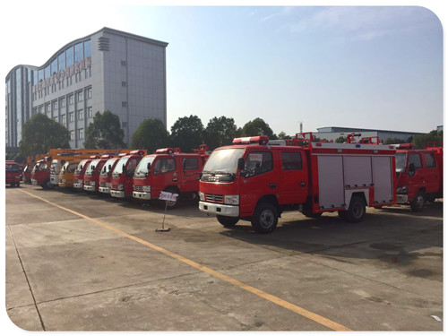 東風2.7噸水罐消防車 微信圖片_20171127101005.jpg