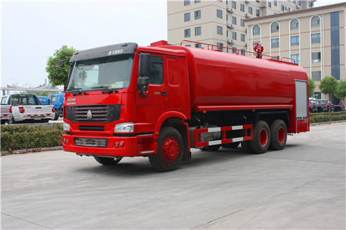 重汽26噸消防灑水車 IMG_6655.JPG