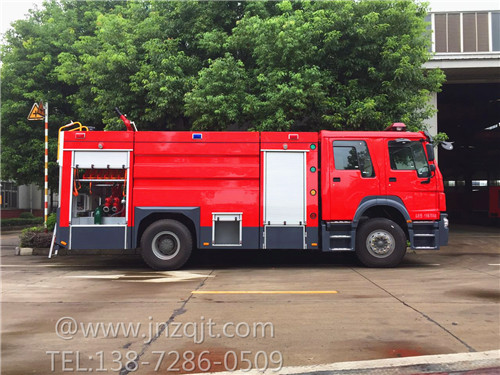 重汽豪沃8噸消防車 微信圖片_20171213085301.jpg