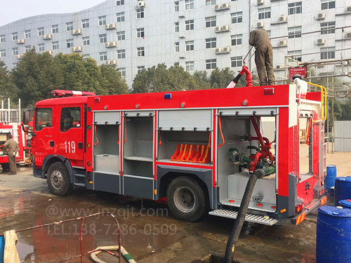 重汽T5G5噸消防車 微信圖片_20180102131541.jpg