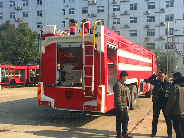 重汽前四后八消防車 微信圖片_20180115103015.jpg