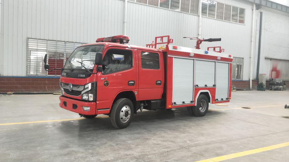 東風(fēng)凱普特泡沫消防車(chē)圖片 2F5F3D2440ECE34E5330508195DAE68A.jpg