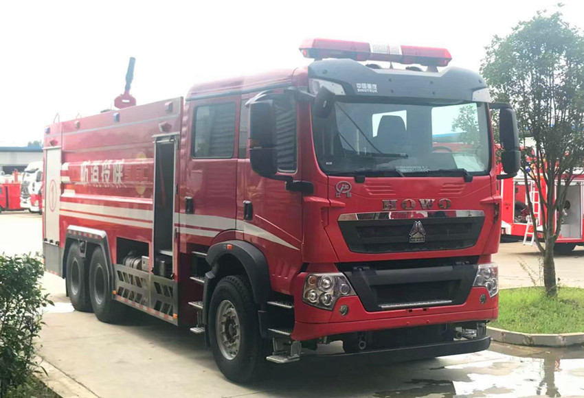 重汽T5G消防車 a55e22f294eb9b76e7e1a026e8549d7.jpg