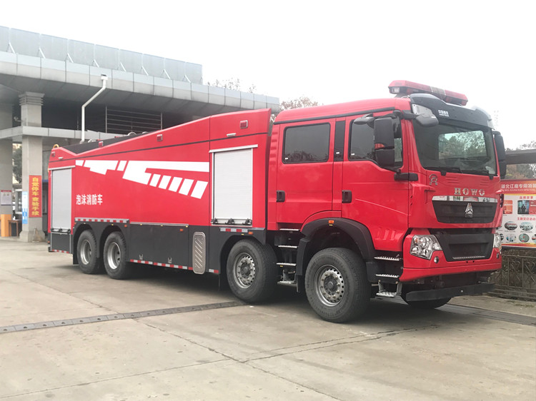 重汽消防車圖片.jpg B5DD5477EF889B8035C9319E8705EC39.jpg